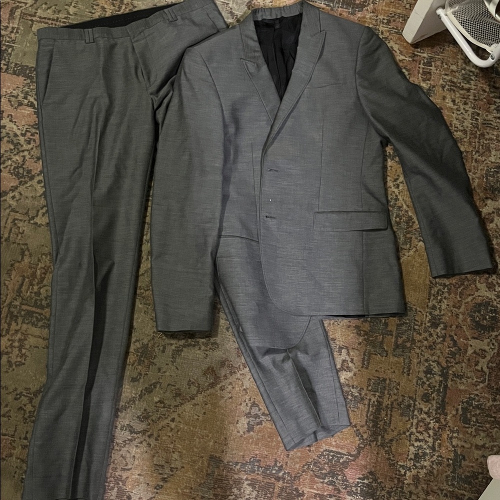 HUGO Gray Men's Suit